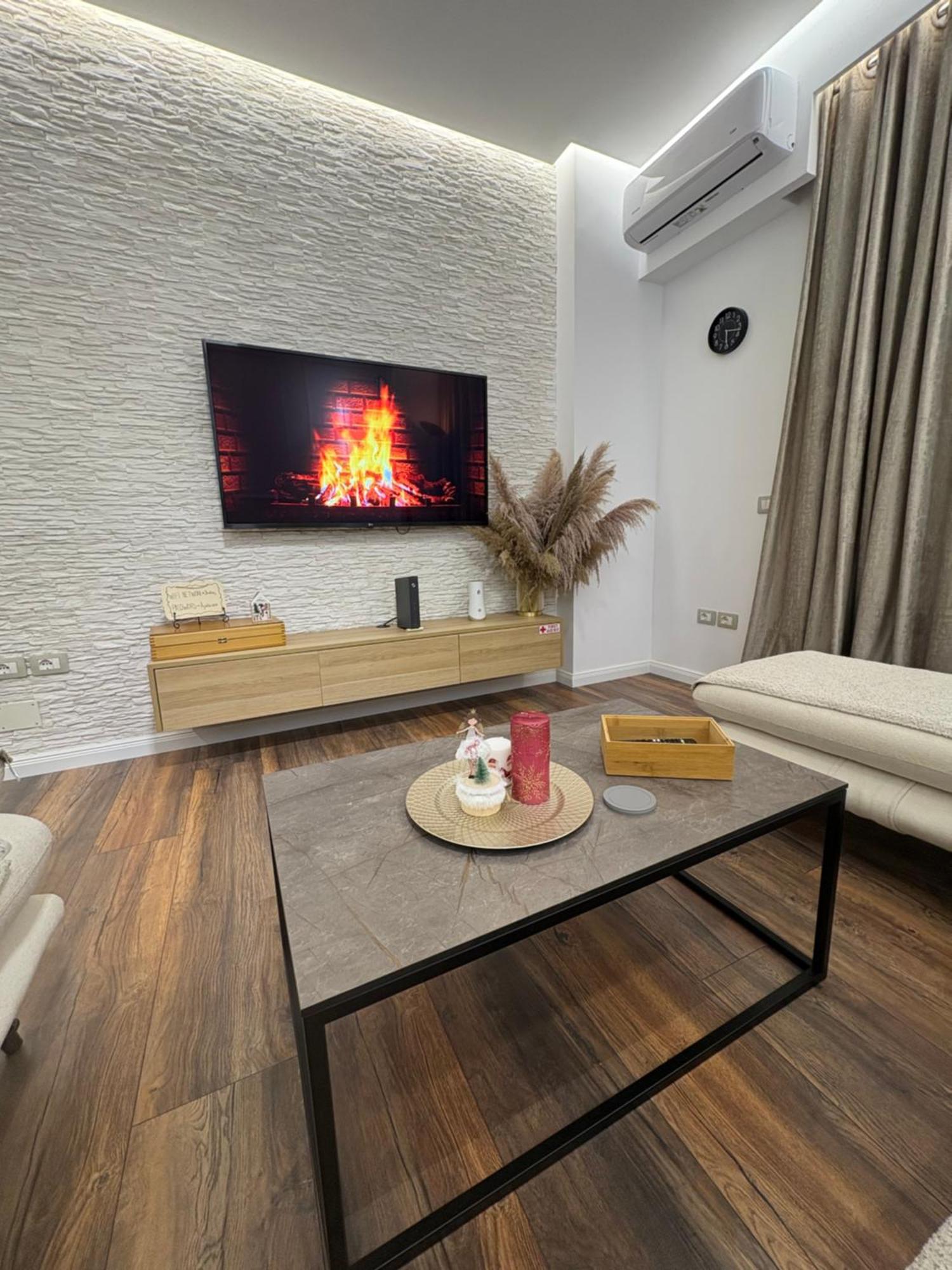 Vlorë Alajs Apartament מראה חיצוני תמונה