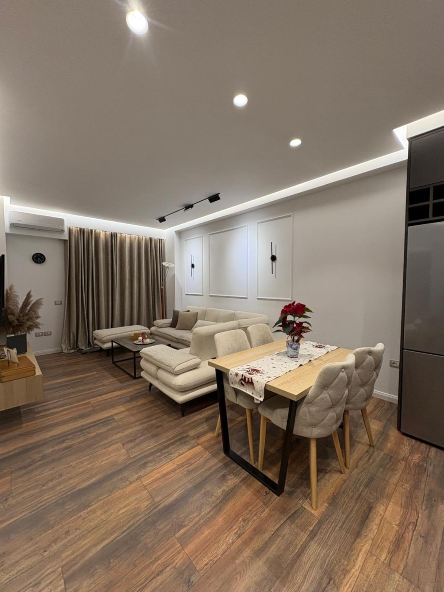Vlorë Alajs Apartament מראה חיצוני תמונה
