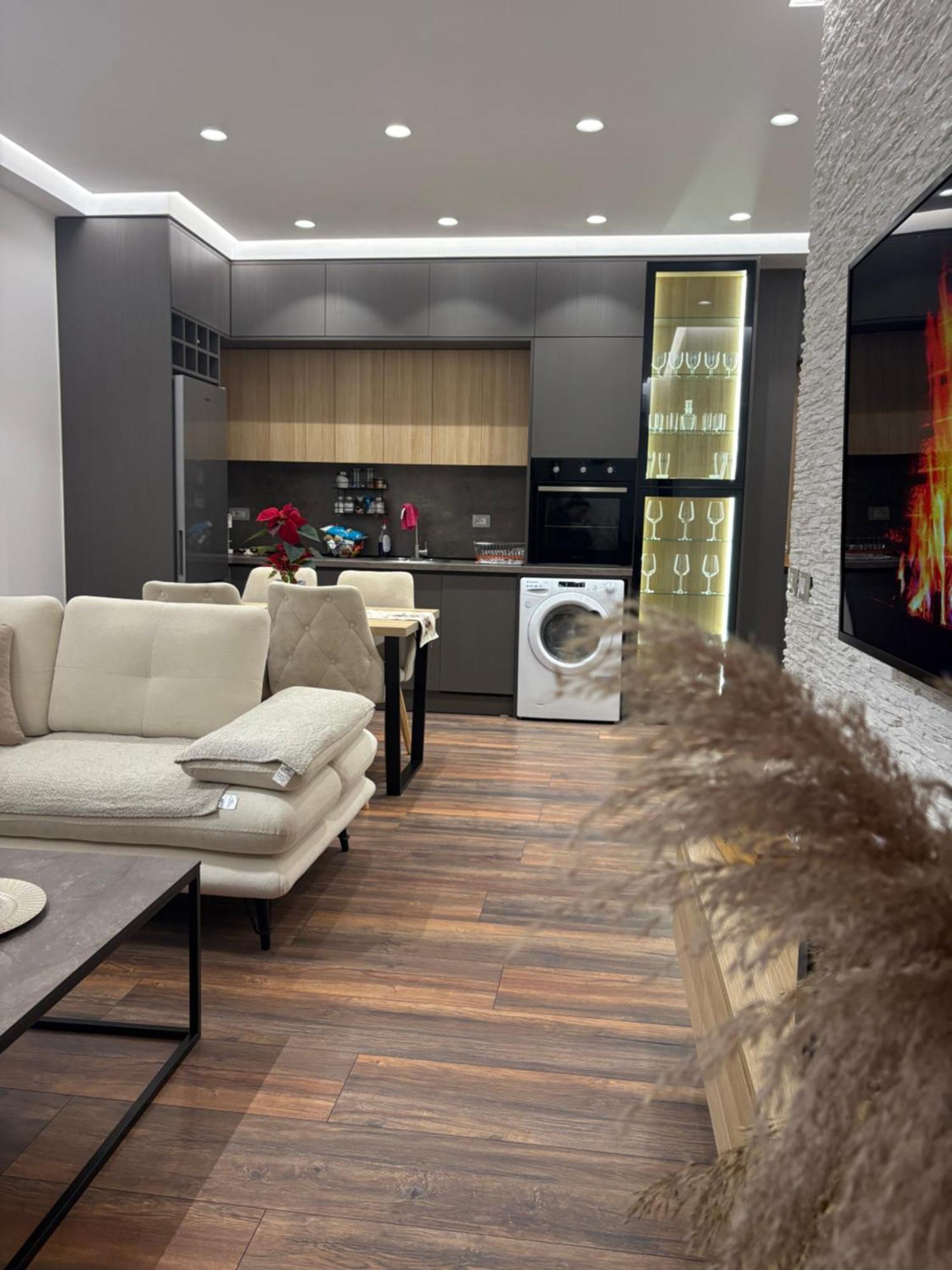 Vlorë Alajs Apartament מראה חיצוני תמונה